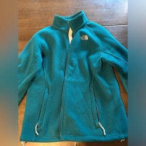 Women’s teal fleece north face!
